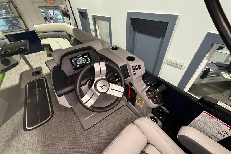 Slide: The Image of Harris Cruiser 250 2026 - 25