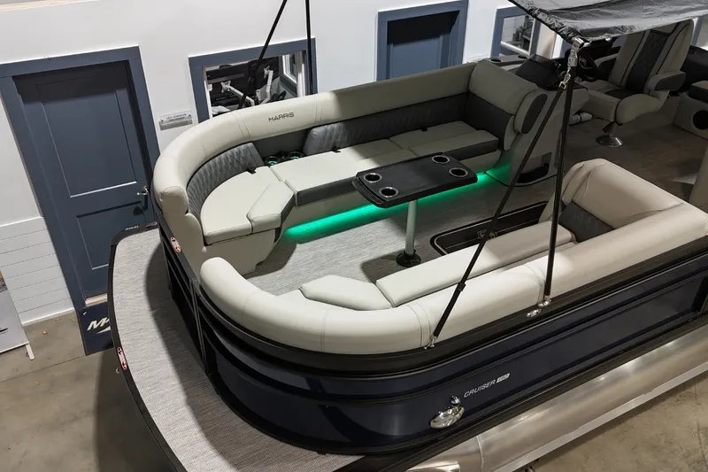 Slide: The Image of Harris Cruiser 250 2026 - 30