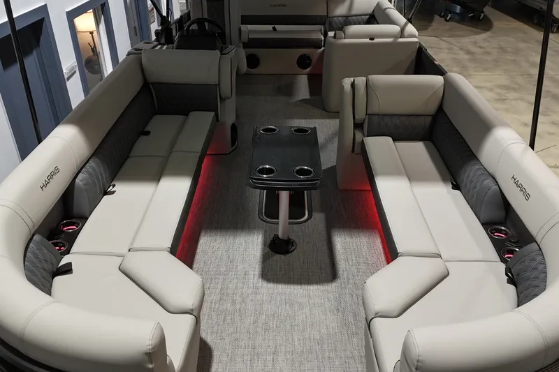 Slide: The Image of Harris Cruiser 250 2026 - 33