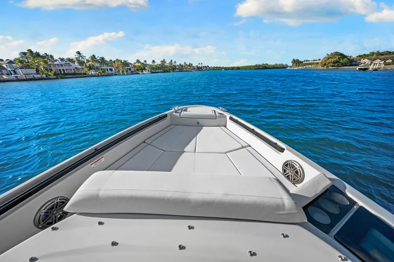 Slide: The Image of Saxdor 270 GTO 2024 - 23