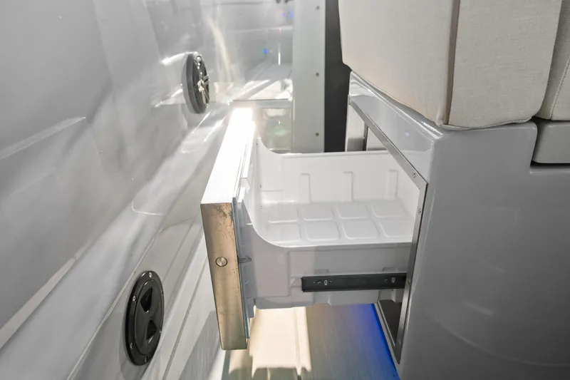 Slide: The Image of Saxdor 270 GTO 2024 - 44