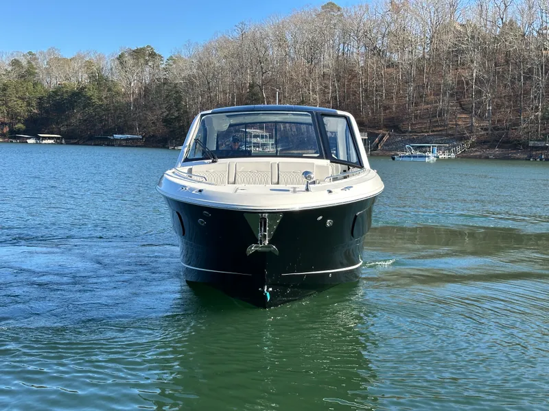 Slide: The Image of Sea Ray Sundancer 370 2026 - 2