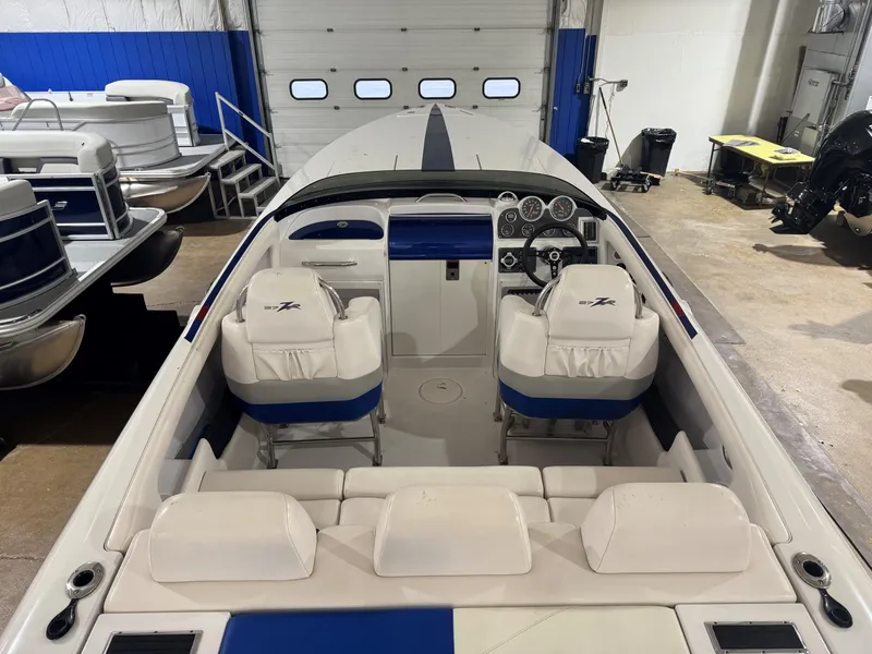 Slide: The Image of Donzi 27 ZR 2008 - 9