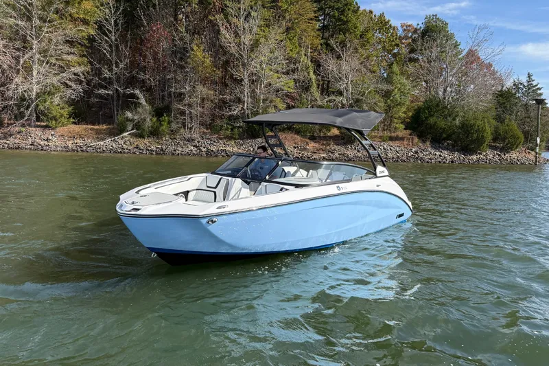 Slide: The Image of Yamaha 252SE 2026 - 1