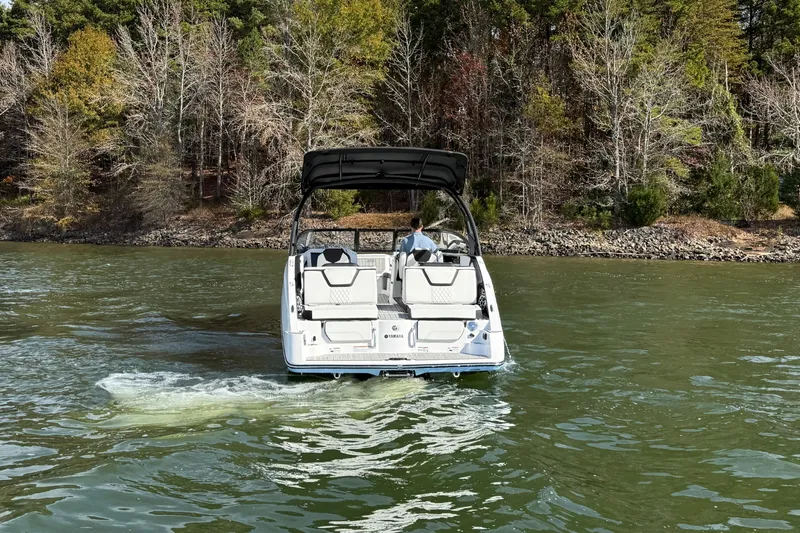 Slide: The Image of Yamaha 252SE 2026 - 6