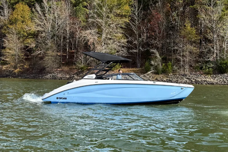 Slide: The Image of Yamaha 252SE 2026 - 4