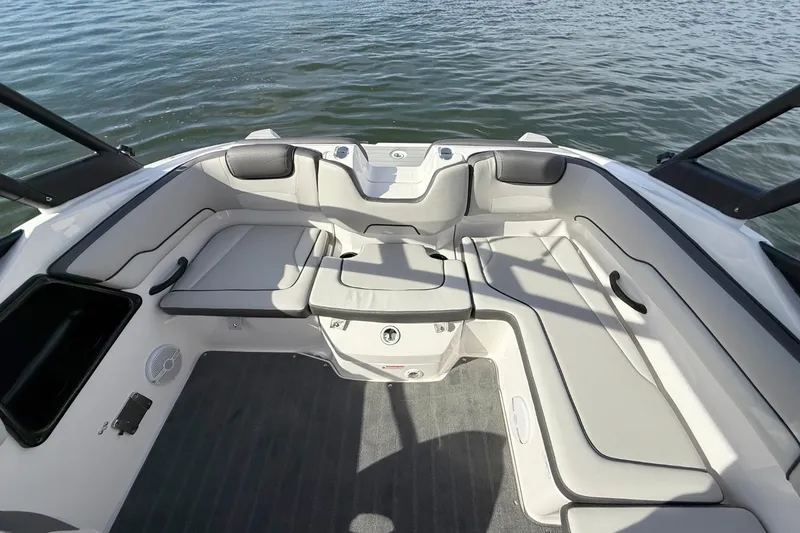 Slide: The Image of Yamaha AR190 2026 - 9
