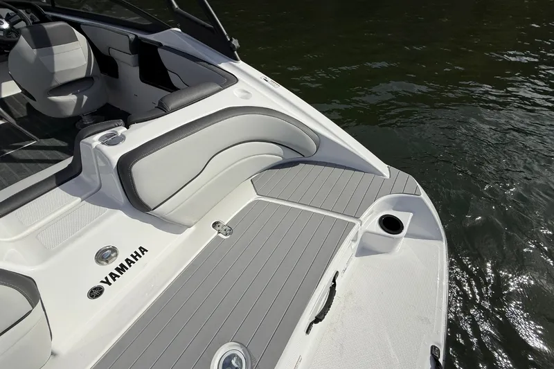 Slide: The Image of Yamaha AR190 2026 - 7