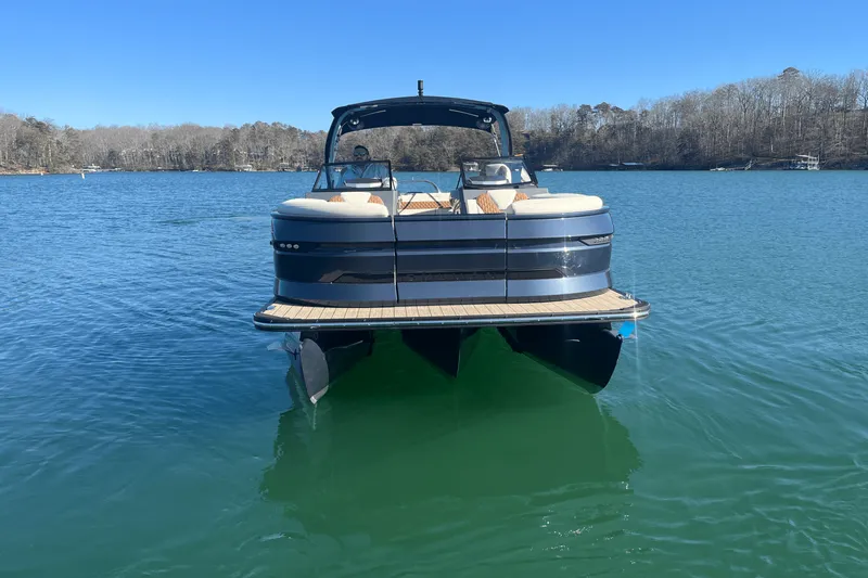 Slide: The Image of Sylvan M5 2025 - 2