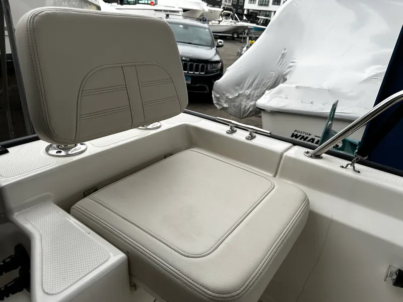 Slide: The Image of Boston Whaler 170 MONTAUK 2024 - 10