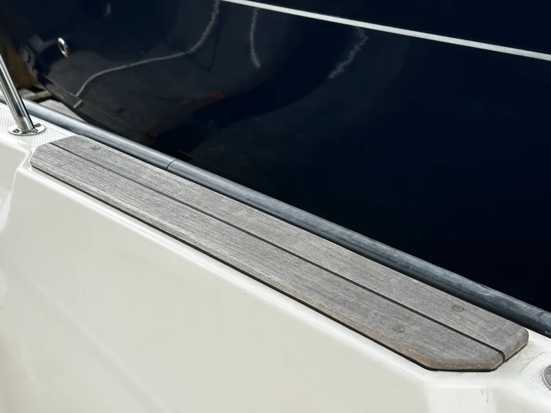 Slide: The Image of Boston Whaler 170 MONTAUK 2024 - 22