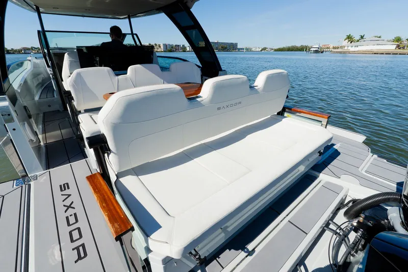 Slide: The Image of Saxdor 320 GTO 2024 - 10