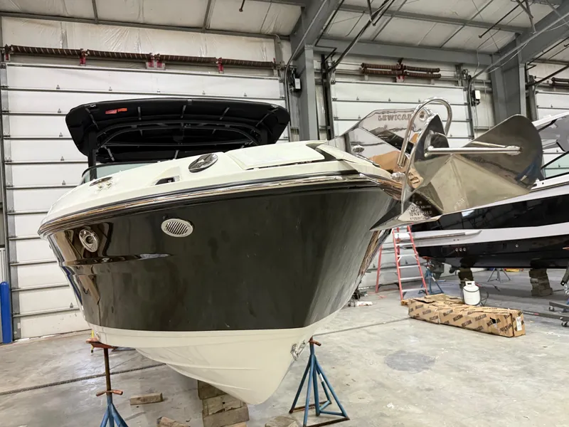 Slide: The Image of Sea Ray SLX 280 Outboard 2026 - 3