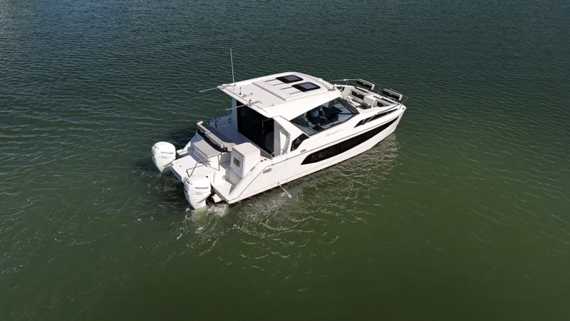 Slide: The Image of Aquila 36 2021 - 11