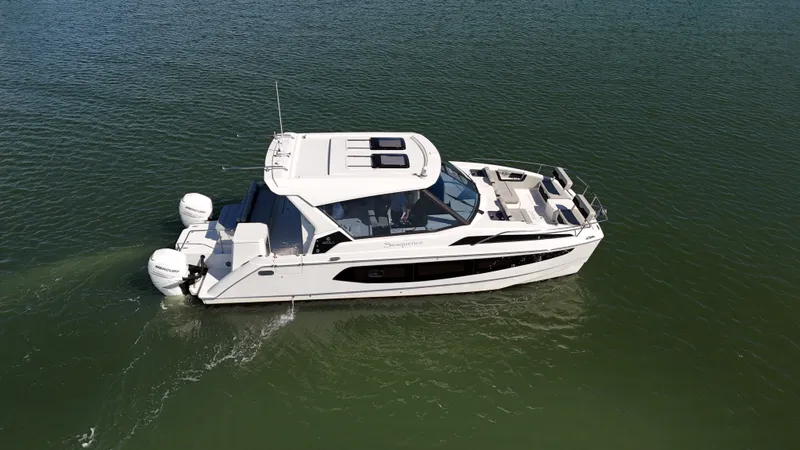 Slide: The Image of Aquila 36 2021 - 12