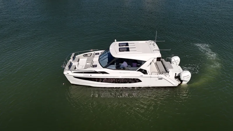 Slide: The Image of Aquila 36 2021 - 15