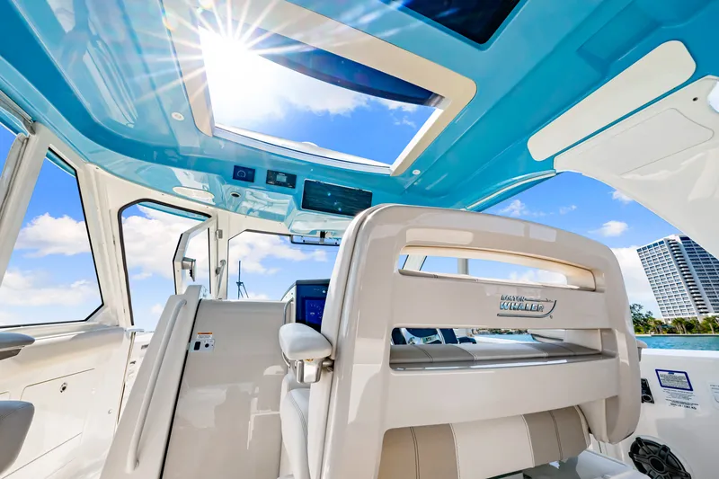 Slide: The Image of Boston Whaler 380 REALM 2023 - 18