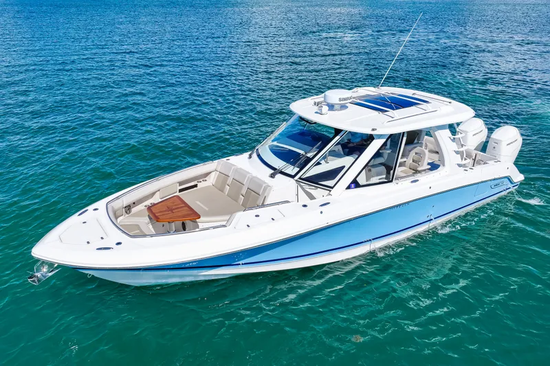 Slide: The Image of Boston Whaler 380 REALM 2023 - 36