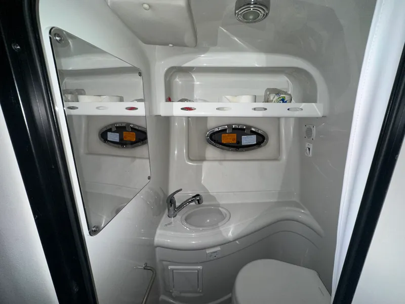 Slide: The Image of Crownline Boats 264 CR 2021 - 20