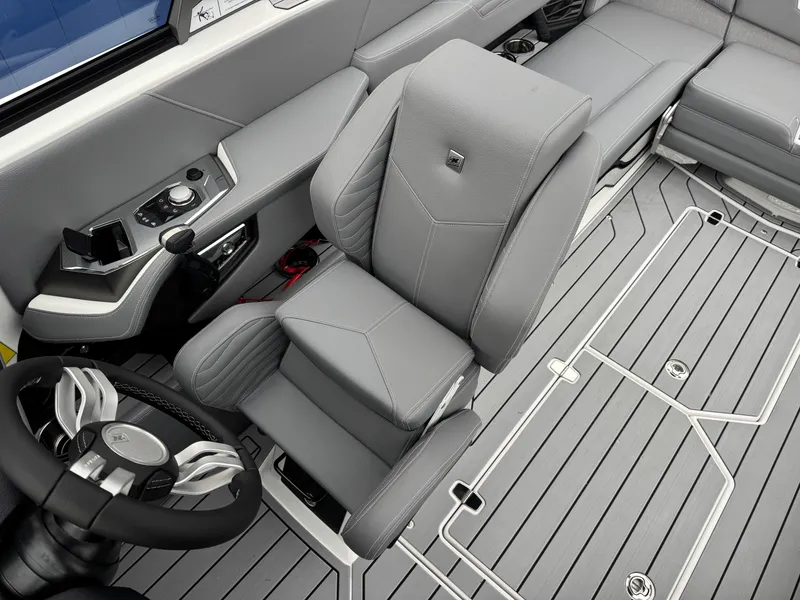 Slide: The Image of Nautique Super Air Nautique G23 2026 - 39