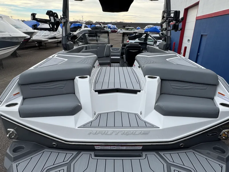 Slide: The Image of Nautique Super Air Nautique G23 2026 - 8