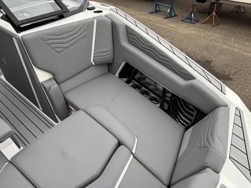 Slide: The Image of Nautique Super Air Nautique G23 2026 - 54