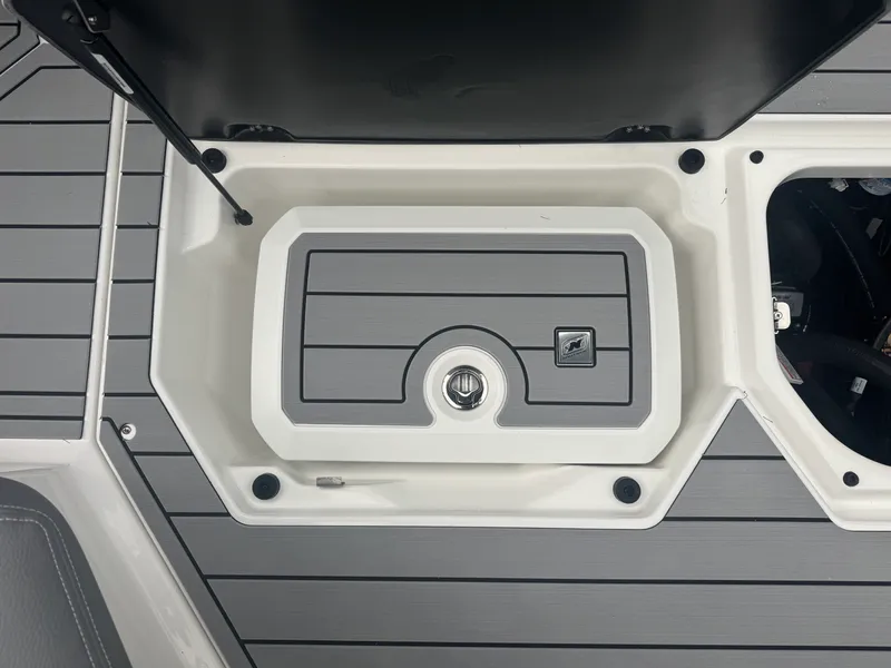 Slide: The Image of Nautique Super Air Nautique G23 2026 - 24