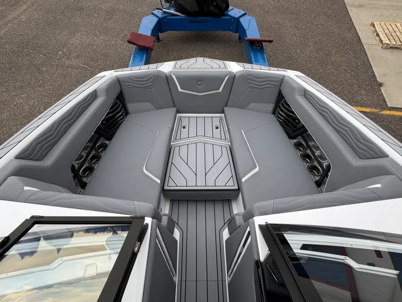Slide: The Image of Nautique Super Air Nautique G23 2026 - 47