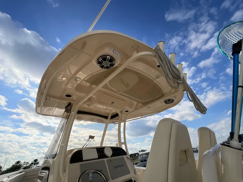 Slide: The Image of Grady-White CANYON 306 2021 - 13