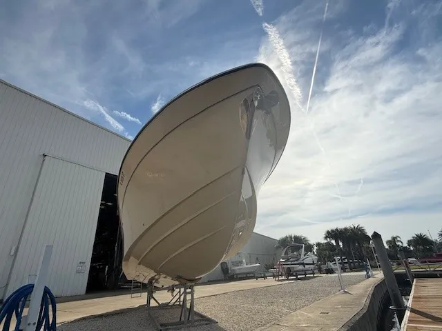 Slide: The Image of Grady-White CANYON 306 2021 - 2