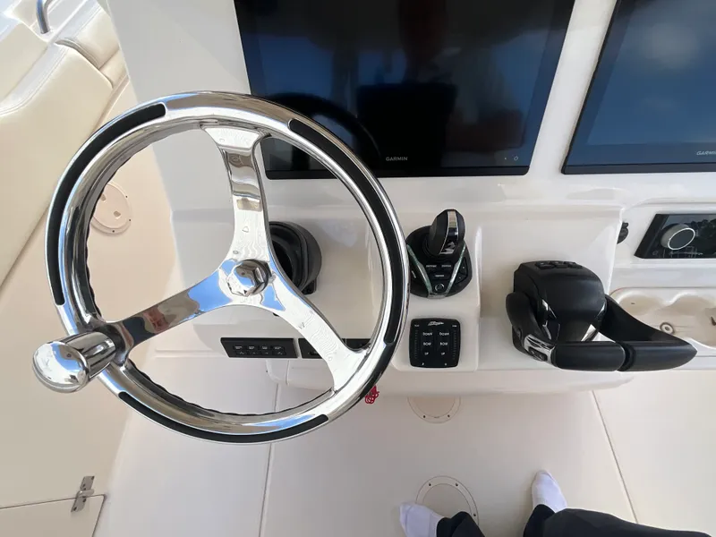 Slide: The Image of Grady-White CANYON 306 2021 - 20