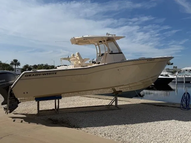 Slide: The Image of Grady-White CANYON 306 2021 - 3