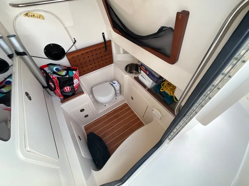 Slide: The Image of Grady-White CANYON 306 2021 - 31