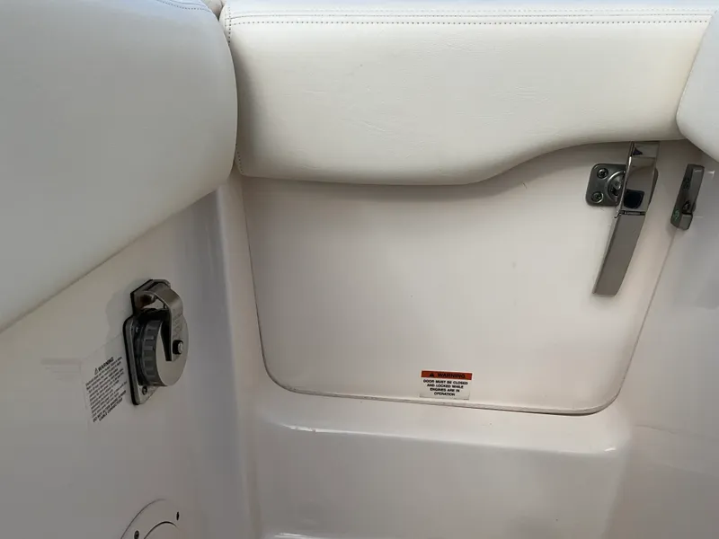 Slide: The Image of Grady-White CANYON 306 2021 - 34