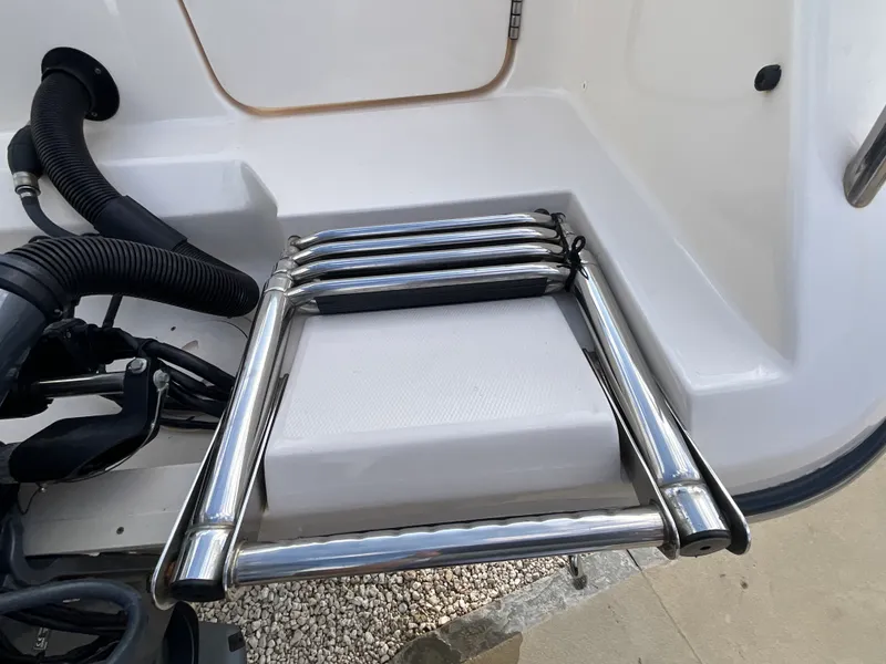 Slide: The Image of Grady-White CANYON 306 2021 - 39