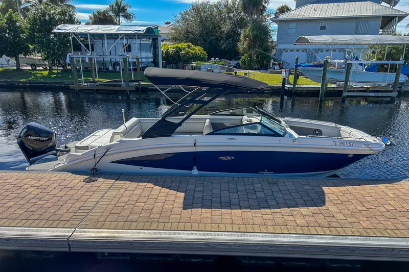 The Image of Sea Ray 270 SDX OUTBOARD 2021 - 0