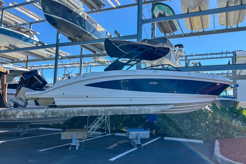 Slide: The Image of Sea Ray 270 SDX OUTBOARD 2021 - 23