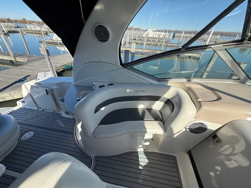 Slide: The Image of Sea Ray 320 Sundancer 2003 - 7