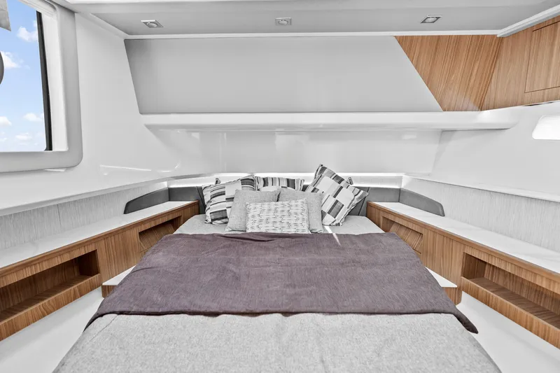 Slide: The Image of Cruisers 50GLS OB 2026 - 25