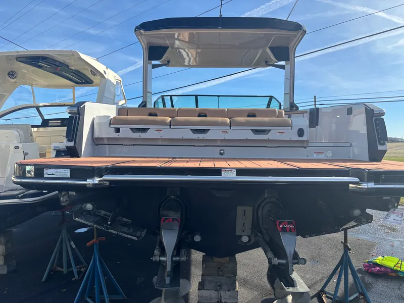 Slide: The Image of Aviara AV32 I/O 2020 - 20