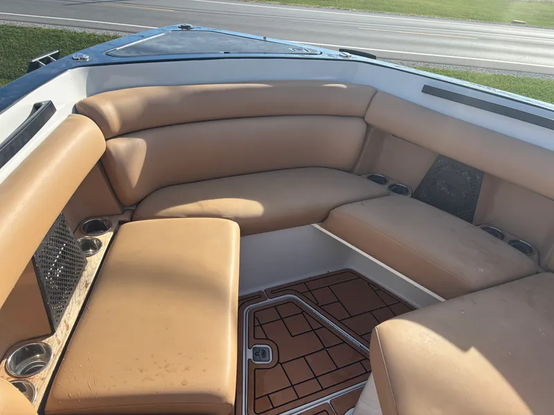 Slide: The Image of Aviara AV32 I/O 2020 - 3