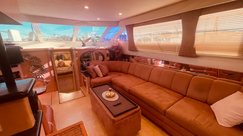 Slide: The Image of Carver Yachts 500 COCKPIT MY 1997 - 16