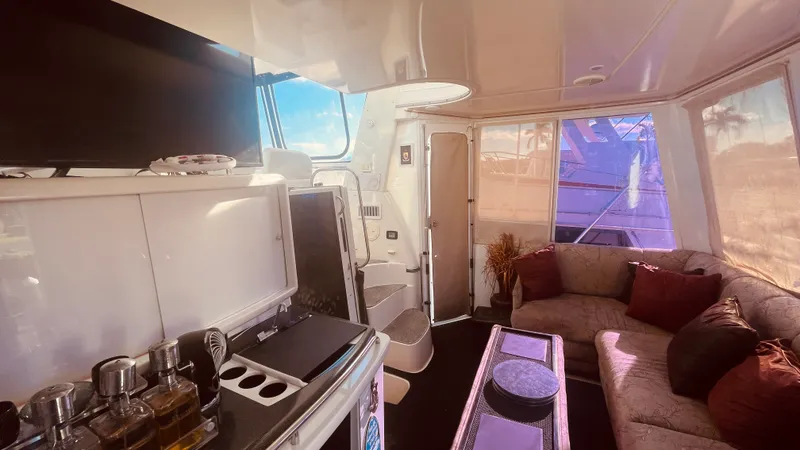 Slide: The Image of Carver Yachts 500 COCKPIT MY 1997 - 46