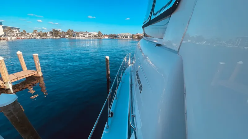 Slide: The Image of Carver Yachts 500 COCKPIT MY 1997 - 60