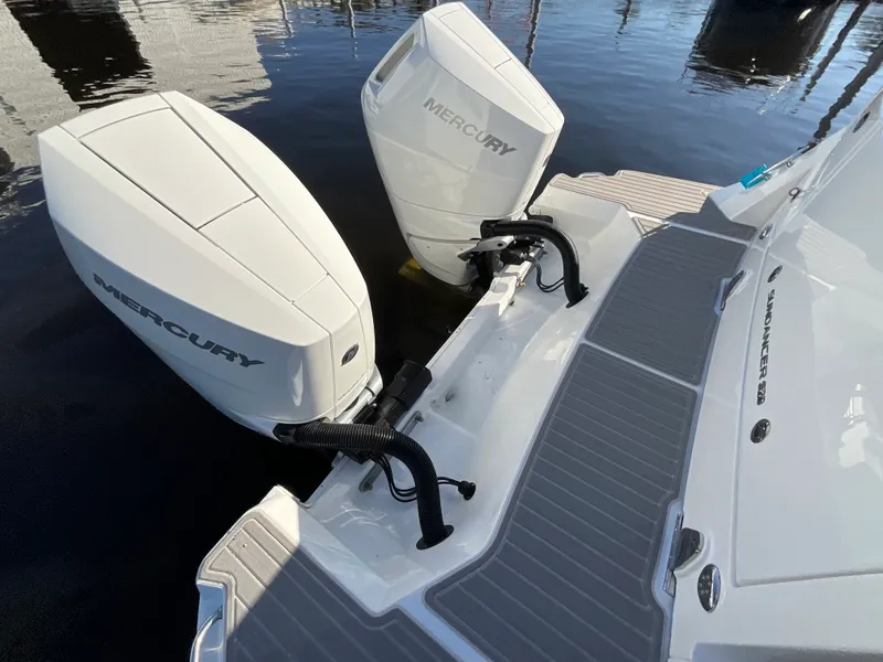 Slide: The Image of Sea Ray Sundancer 320 Outboard 2026 - 17