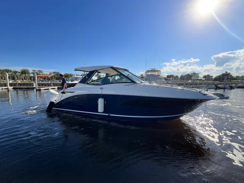 Slide: The Image of Sea Ray Sundancer 320 Outboard 2026 - 3