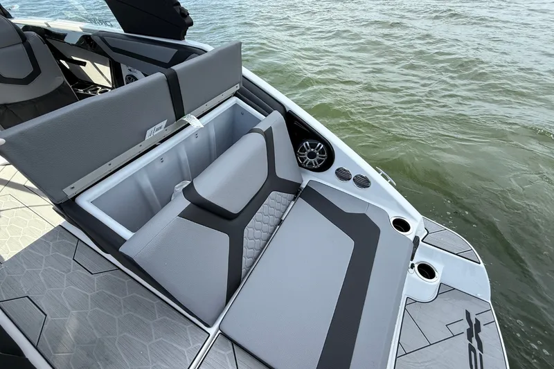 Slide: The Image of Yamaha 222XD 2026 - 10