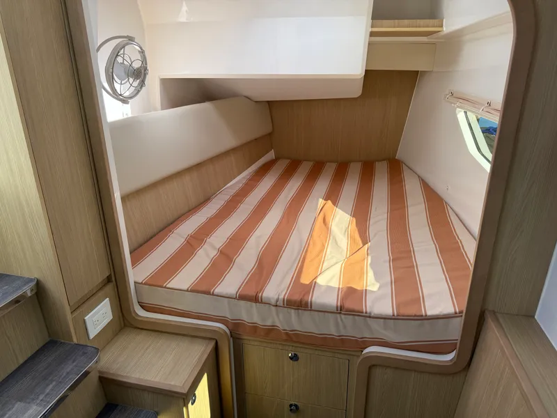 Slide: The Image of Aquila 36 2021 - 18