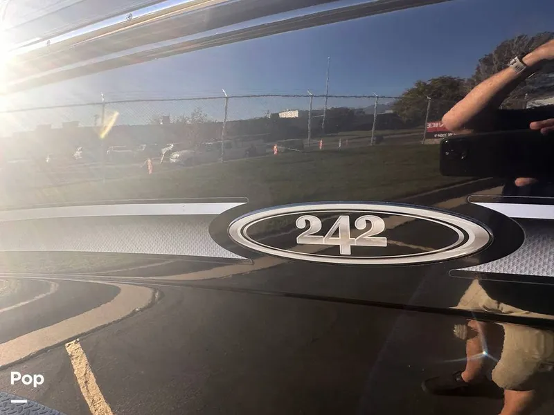 Slide: The Image of Yamaha 242S 2013 - 13444312