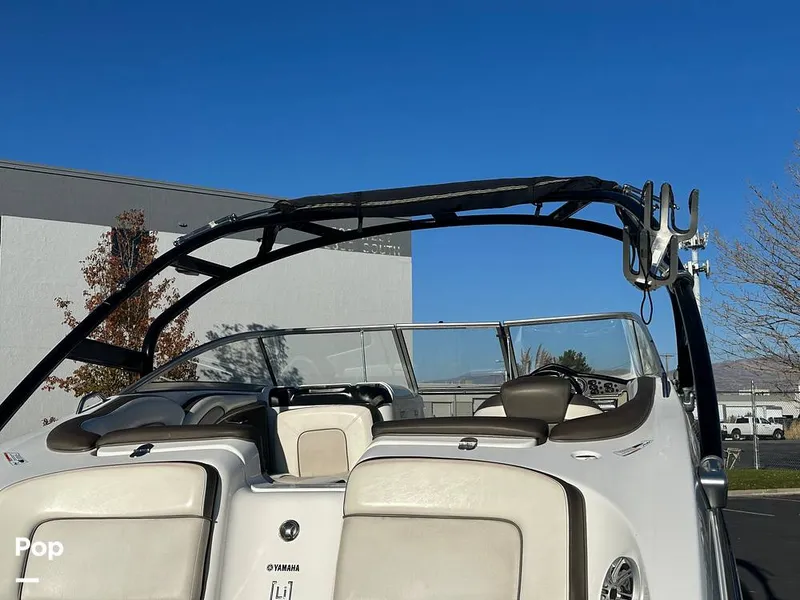 Slide: The Image of Yamaha 242S 2013 - 13444327